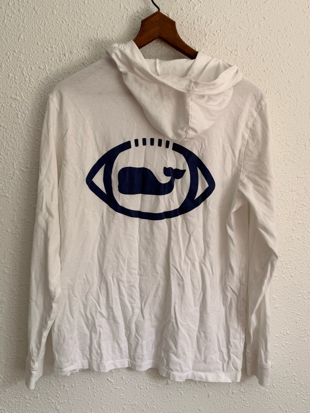 Vineyard Vines white long sleeve hoodie t shirt M